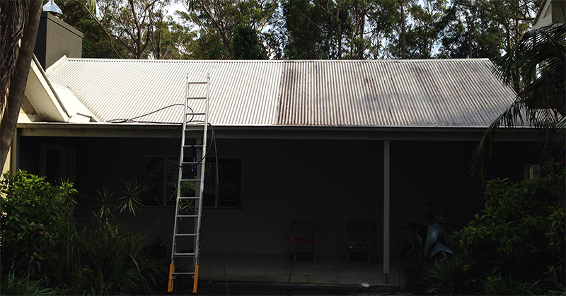high pressure corrugated iron roof cleaning Central Coast NSW